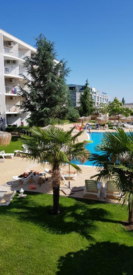 With Terrace Апартаменти *
